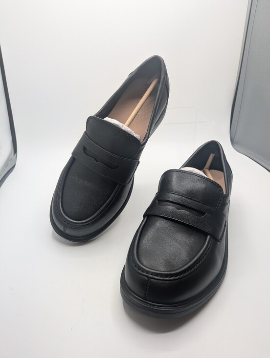 Shoes - Reese Low Heel Classic Loafer - NWB Size 8